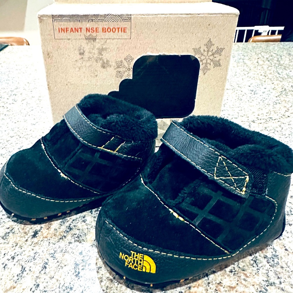 The North Face Infant NSE Bootie: size 4